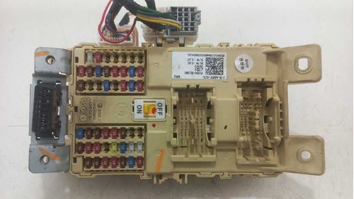 CAIXA DE FUSIVEIS HYUNDAI HB20 1.0 2022