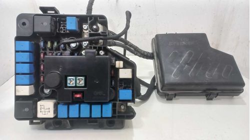 CAIXA DE FUSIVEIS HYUNDAI SANTA 2.7 2008